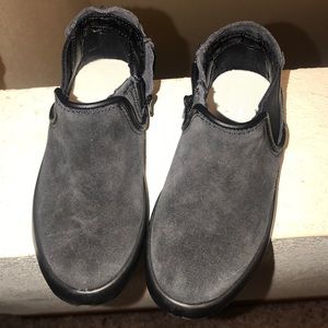 Lacoste slip ons